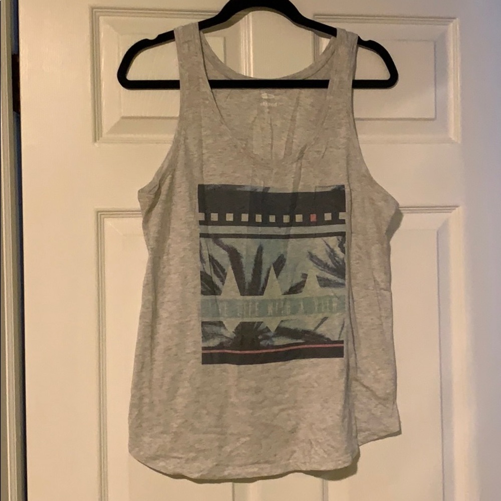 Old navy graphic tank